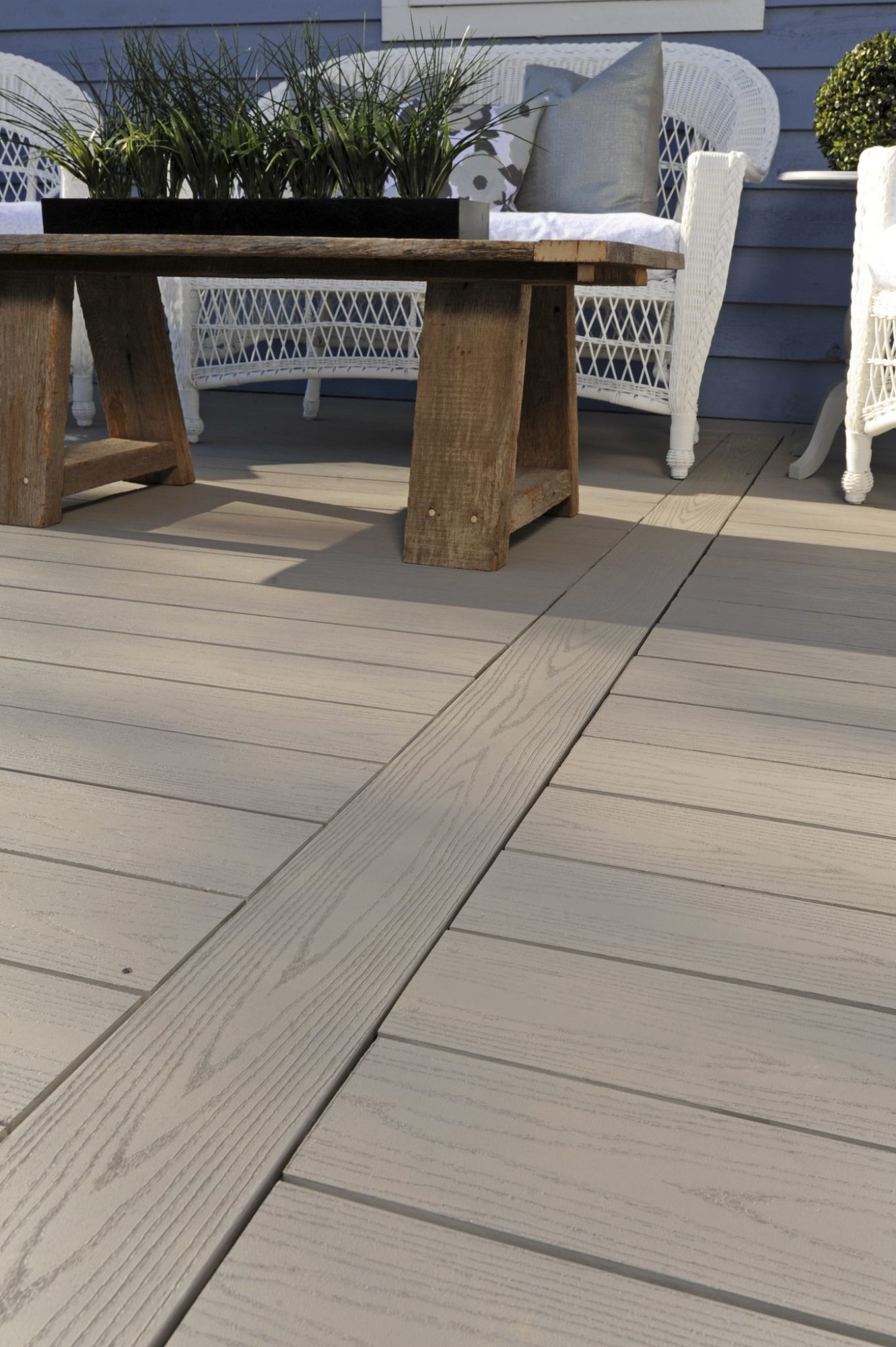 TimberTech AZEK Capped Polymer Decking vs. Wood – Which is Better?