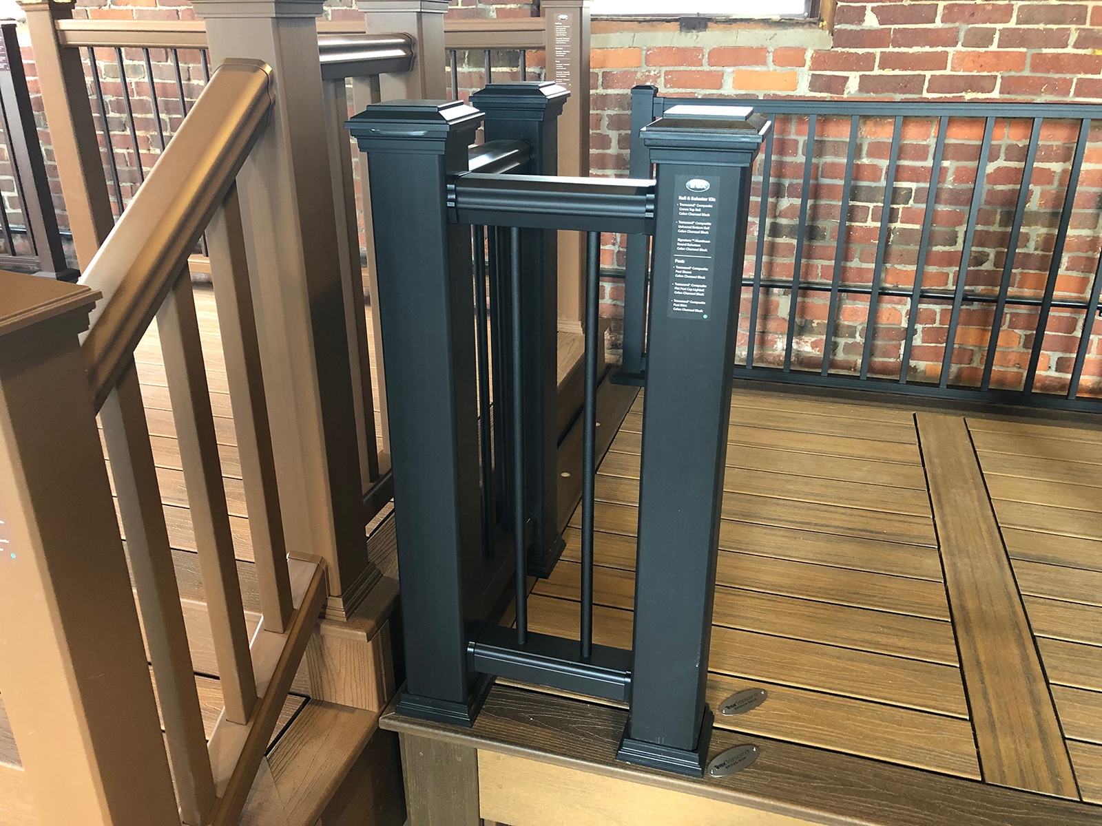 Trex Railing Transcend Post Sleeve in Black with Aluminum Round Black Balusters