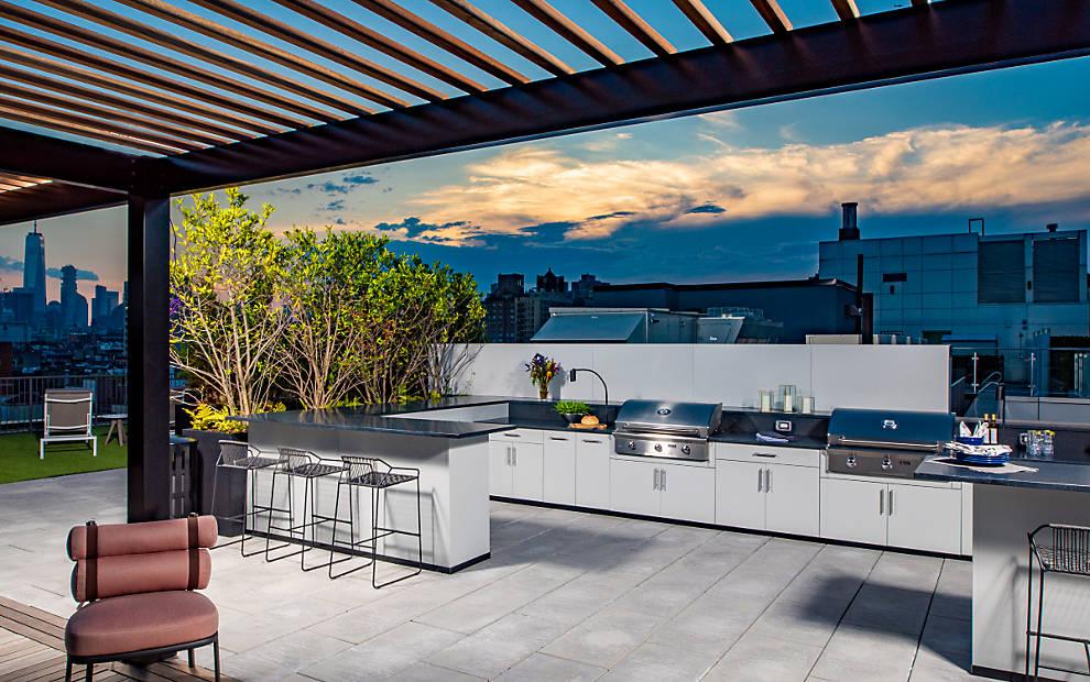 Outdoor Kitchen Countertops l Trex Outdoor Kitchens