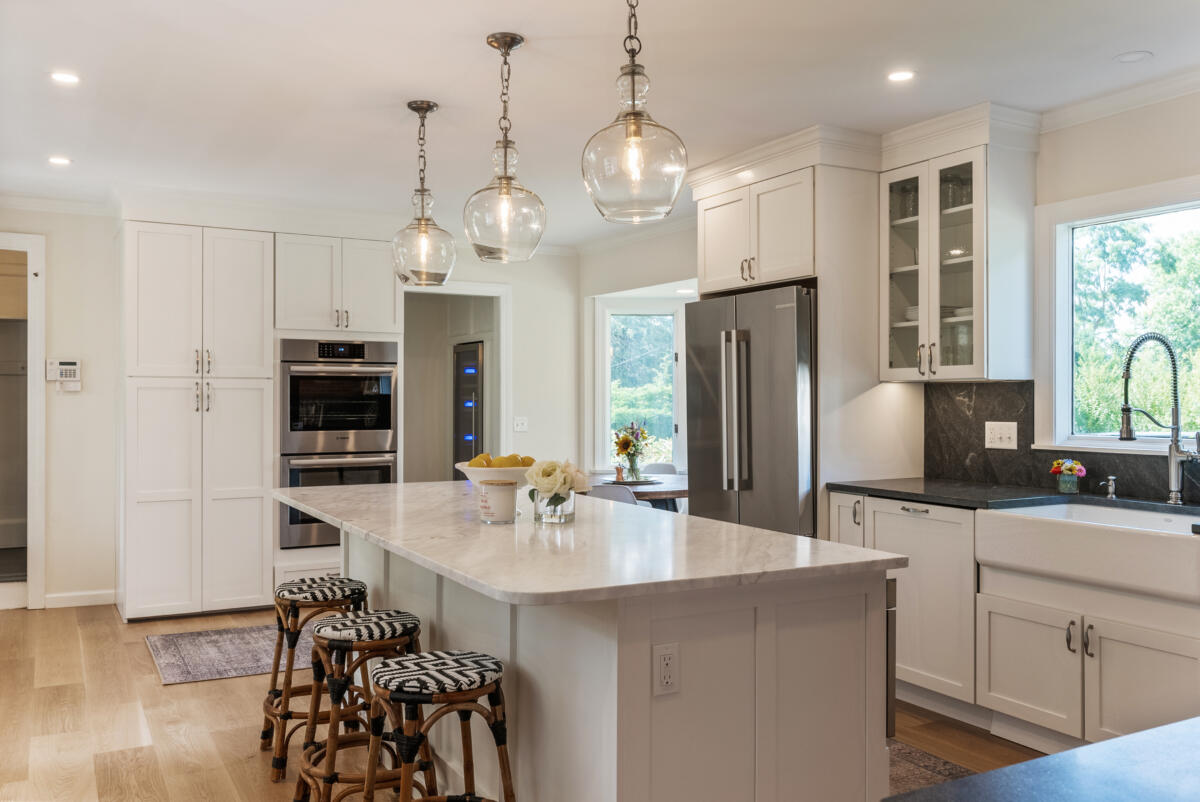New Kitchen by Laravee Homes in Longmeadow, MA